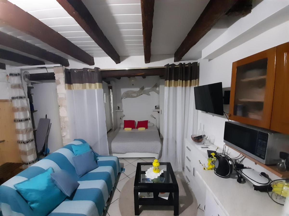 Apartment The Old House Vrsar Εξωτερικό φωτογραφία