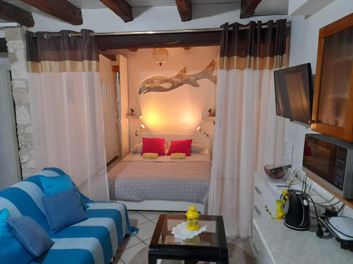 Apartment The Old House Vrsar Εξωτερικό φωτογραφία