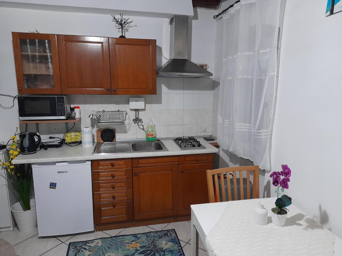 Apartment The Old House Vrsar Εξωτερικό φωτογραφία