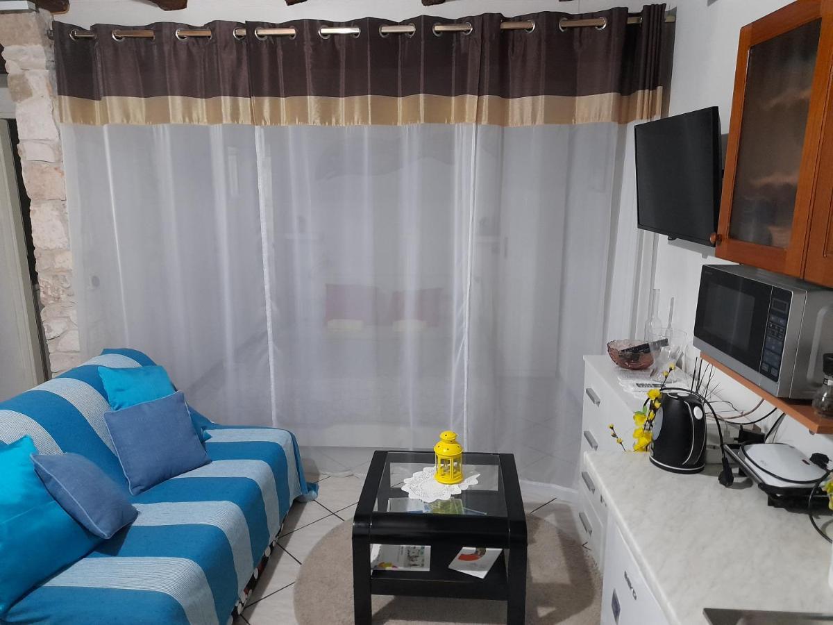 Apartment The Old House Vrsar Εξωτερικό φωτογραφία
