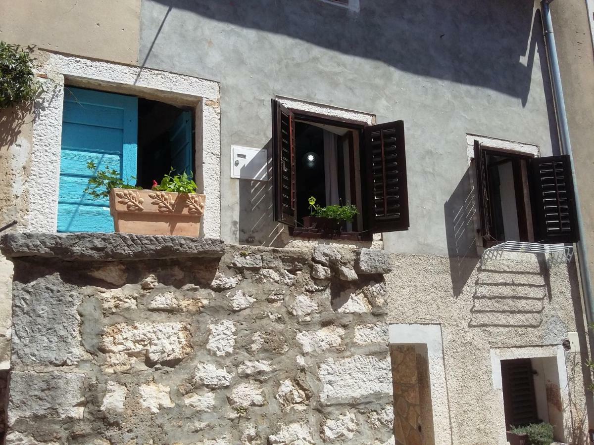 Apartment The Old House Vrsar Εξωτερικό φωτογραφία