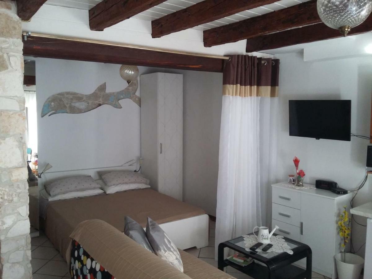 Apartment The Old House Vrsar Εξωτερικό φωτογραφία