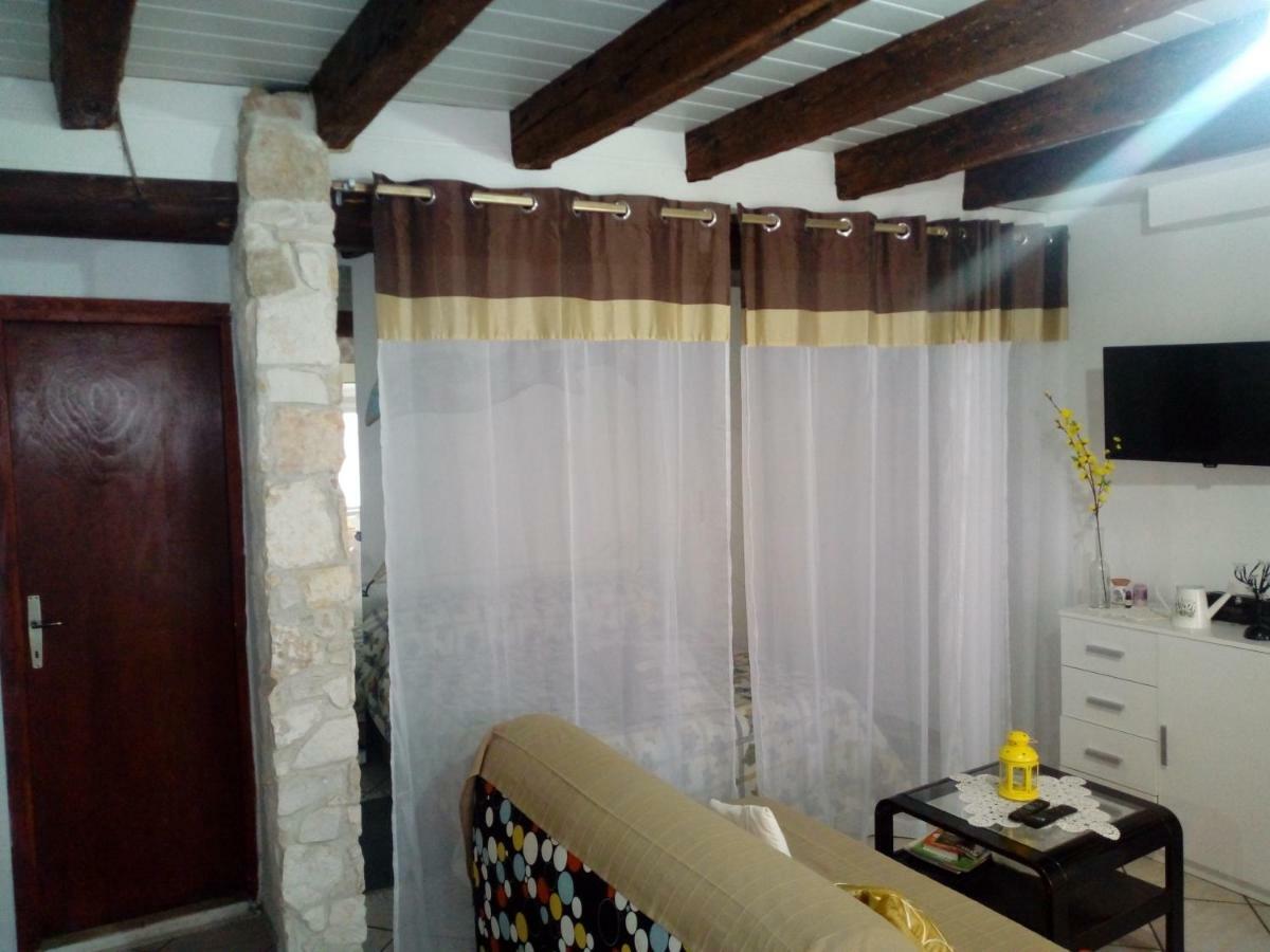 Apartment The Old House Vrsar Εξωτερικό φωτογραφία